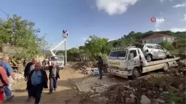 Söke'de sele kapılan 2 şahsı arama çalışmaları sürüyor