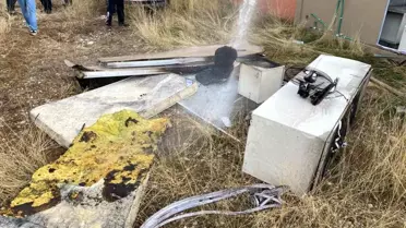 Tunceli'de Konteyner Yangını Söndürüldü
