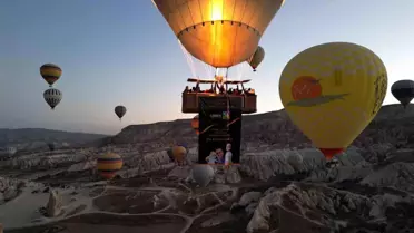 Kapadokya'da Sıcak Hava Balonları Lösemili Çocuklar İçin Havalandı
