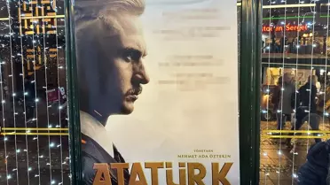 PKK/YPG Yandaşları Atatürk Filmine Hakaret İçeren Afişler Astı