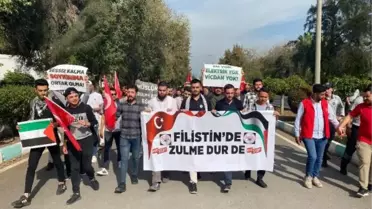 Osmaniye'de Üniversiteli Öğrenciler Filistin'e Destek Yürüyüşü Düzenledi