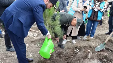 TÜGVA Kütahya, İsrail'in Gazze'ye yönelik saldırılarında hayatını kaybedenler için fidan dikti