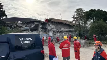Arama Kurtarma Dernekleri Federasyonu Yalova'da Deprem Tatbikatı Düzenledi