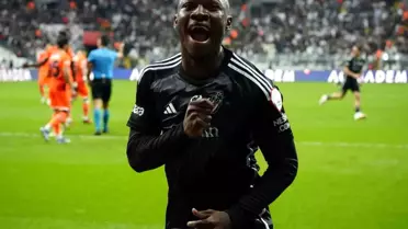 Beşiktaş'ın Kongolu oyuncusu Jackson Muleka, Başakşehir maçında gol attı