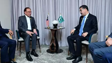 Pakistan Başbakanı Suudi Arabistan Veliaht Prensi ile görüştü
