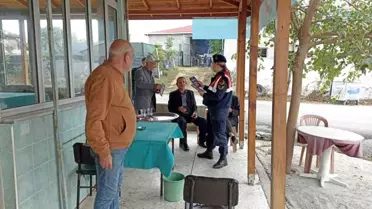Edirne'de Jandarma Ekipleri KADES Uygulamasını Tanıttı