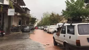 Milas'ta şiddetli yağış hayatı felç etti! Vatandaşlar belediyeye isyan etti