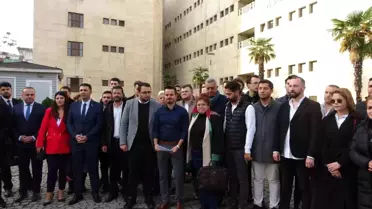 Bursa'da Mazot ve Dolar Afişleri Asan Gençler Gözaltına Alındı