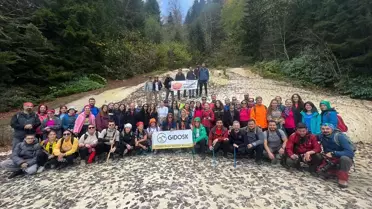 Giresun'da doğaseverler yaylalar ve tabiat parkında yürüyüş yaptı