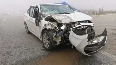Afyonkarahisar'da otomobilin traktör römorkuna çarpması sonucu 7 kişi yaralandı