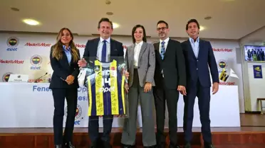 MediaMarkt, Fenerbahçe Opet Kadın Voleybol Takımının Resmi Sponsoru Oldu