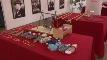 Oyuncakçı Dede Sergisi: Büyükler Oynadı, Çocuklar İzledi