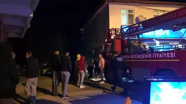 Sakarya'da Odunluk Yangını Panik Yarattı