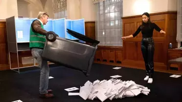 Hollanda'da Aşırı Sağcı Parti Seçimleri Kazandı