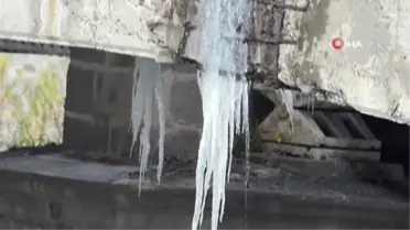 Ardahan'da Nehir Yüzeyi Kısmen Dondu