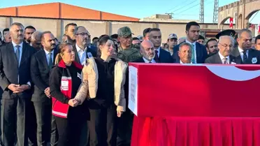 Hamile eşten şehide gözü yaşlı son bakış