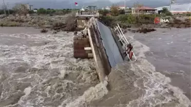 Balıkesir'de yıkılan köprü dron ile görüntülendi