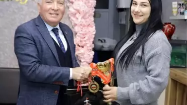Honazlı kuaför Türkiye 2.'si oldu