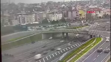 Avrasya Tüneli'nde kurye motosiklete arkadan çarptı