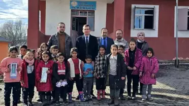 Ağrı Kaymakamı, Tutak köylerindeki okulları ziyaret etti