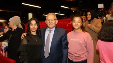 Kayseri'de Engelliler Günü Farkındalık Gösterisi Düzenlendi