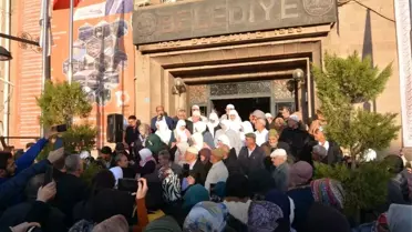 Sandıklı'dan Umre'ye Dualarla Uğurlama Töreni