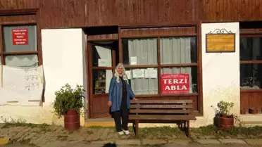 73 Yaşındaki Türkan Çelik, 60 Yıldır Terzilik Mesleğini Sürdürüyor