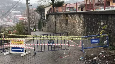 Zonguldak'ta heyelan nedeniyle yol çöktü