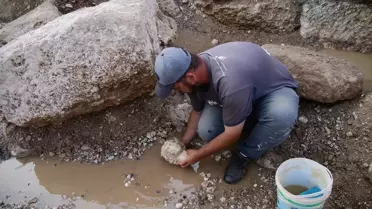 Aizanoi Antik Kenti'nde Afrodit ve Dionysos Heykelleri Bulundu