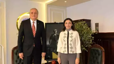 Bozüyük Belediye Başkanı Mehmet Talat Bakkalcıoğlu, CHP Bursa Milletvekili Nurhayat Altaca Kayışoğlu ile bir araya geldi