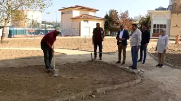 Koçarlı'da Park ve Sosyal Alan Yenileme Çalışmaları Devam Ediyor