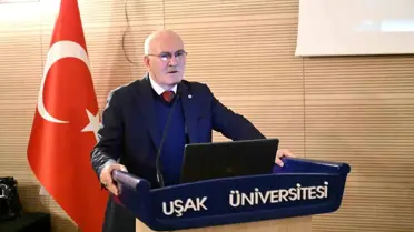 Cumhuriyetin 100. Yılında Dünyada ve Türkiye'de İnsan Hakları paneli gerçekleştirildi