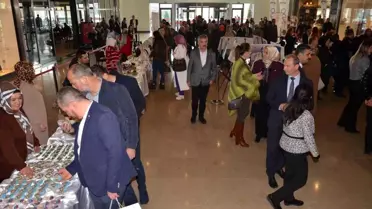 Osmancık Sosyal Yardımlaşma ve Dayanışma Vakfı Aile Destek Merkezi kursiyerleri sergi açtı