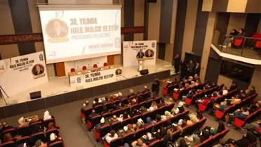 Eyüpsultan Belediyesi, Prof. Dr. Halil İnalcık'ı Anma Paneli Düzenledi