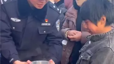 Depremzedelere mantı ikramından çeşitli görüntüler