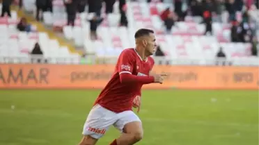 Sivasspor, İstanbulspor'u 1-0 mağlup etti