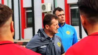 Eskişehirspor Teknik Direktörü İbrahim Baş ile Yollarını Ayırdı