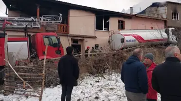 Sivas'ta soba külünden çıkan yangında 5 ev zarar gördü