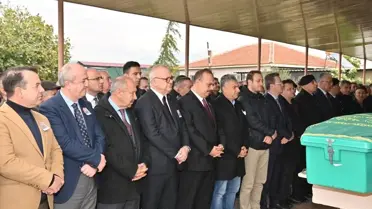 Manisa İl Emniyet Müdürü Fahri Aktaş'ın ağabeyi Adnan Aktaş son yolculuğuna uğurlandı