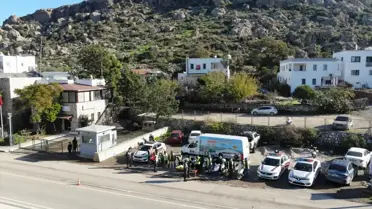 Bodrum'da Motosiklet Sürücülerine Kask ve Reflektif Yelek Dağıtıldı