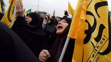 İran'da İsrail saldırısında ölen komutan için cenaze töreni düzenlendi