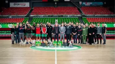 Merkezefendi Belediyesi Basket ile Pınar Karşıyaka arasında kritik maç