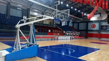 Düzce'de Bahçeşehir ve Cumayeri Spor Salonları Bakım Onarım İşlemleri Tamamlandı
