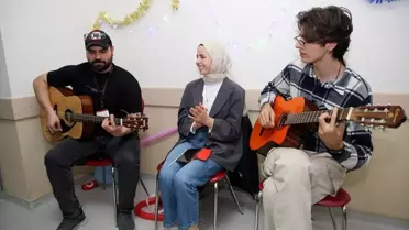 HMKÜ Hastanesinde Çocuklar İçin Yılbaşı Eğlencesi