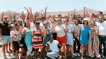 Antalyaspor JPM Cape Town takımı, Güney Afrika'da yardıma ihtiyacı olan çocukların yüzünü güldürdü