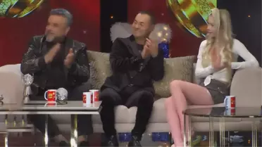 İbo Show'un yılbaşı özel programında sanatçıların yüzleri filtreden görünmez hale geldi