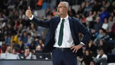 Manisa Büyükşehir Belediyespor, Hakan Demir'i başantrenör olarak atadı