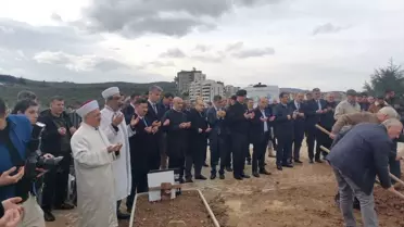 Denizli Valisi Ömer Faruk Coşkun'un annesi son yolculuğuna uğurlandı