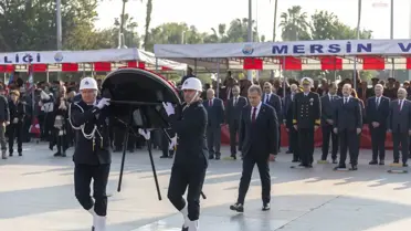 Vahap Seçer, 3 Ocak Mersin'in Düşman İşgalinden Kurtuluşu Kutlama Programlarına Katıldı
