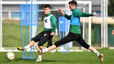 Bursaspor, devre arası çalışmalarına hücum ağırlıklı antrenmanla devam etti